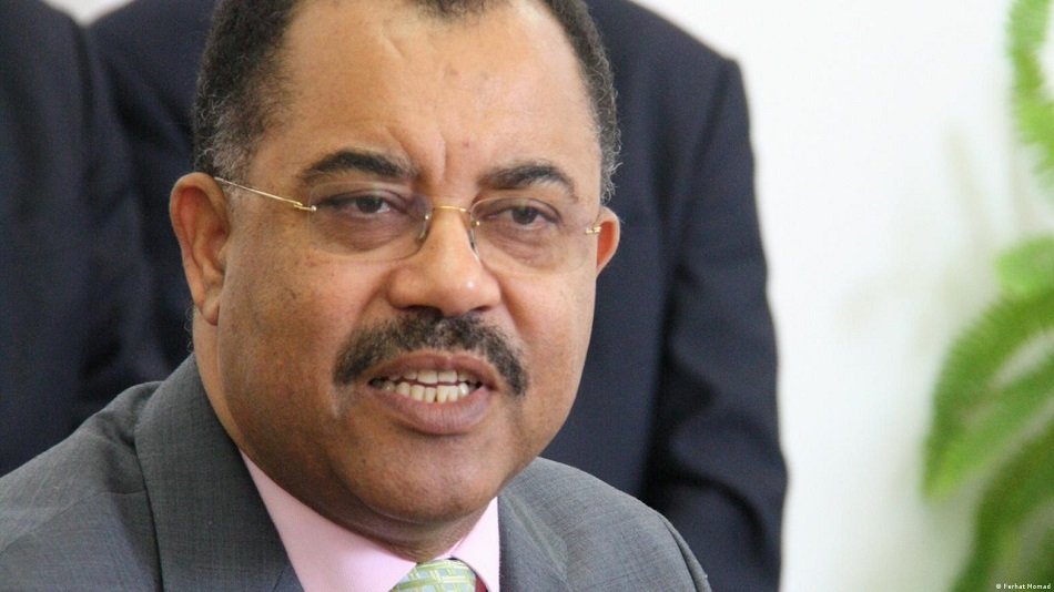 Manuel Chang já se encontra em Moçambique